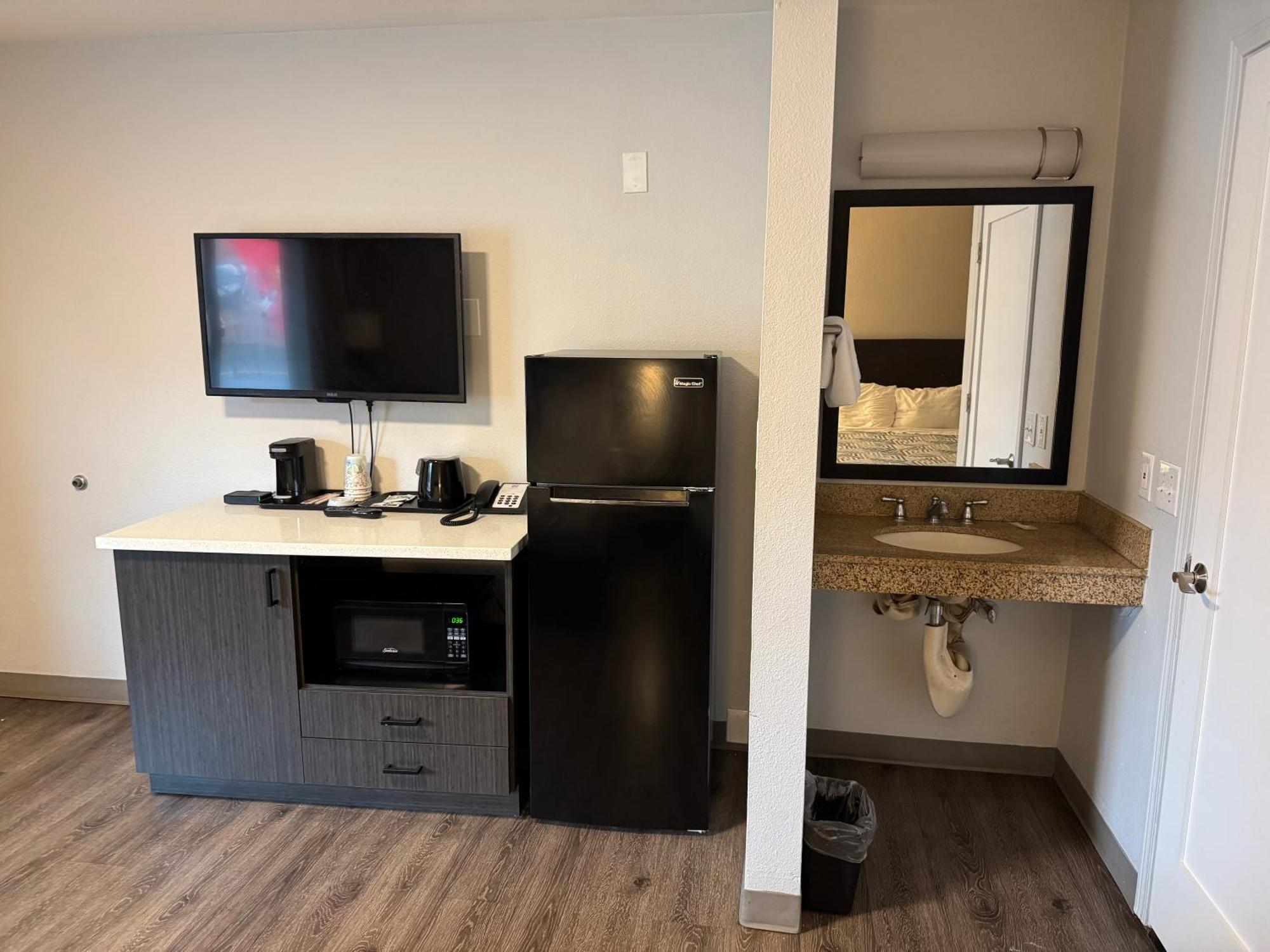 Studio 6 Suites Vancouver Wa Waterfront Esterno foto